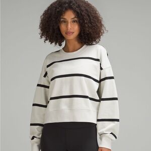 Lululemon Cropped Crew